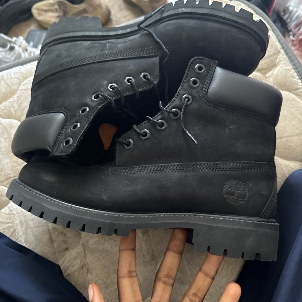 black timbs 
mens 8